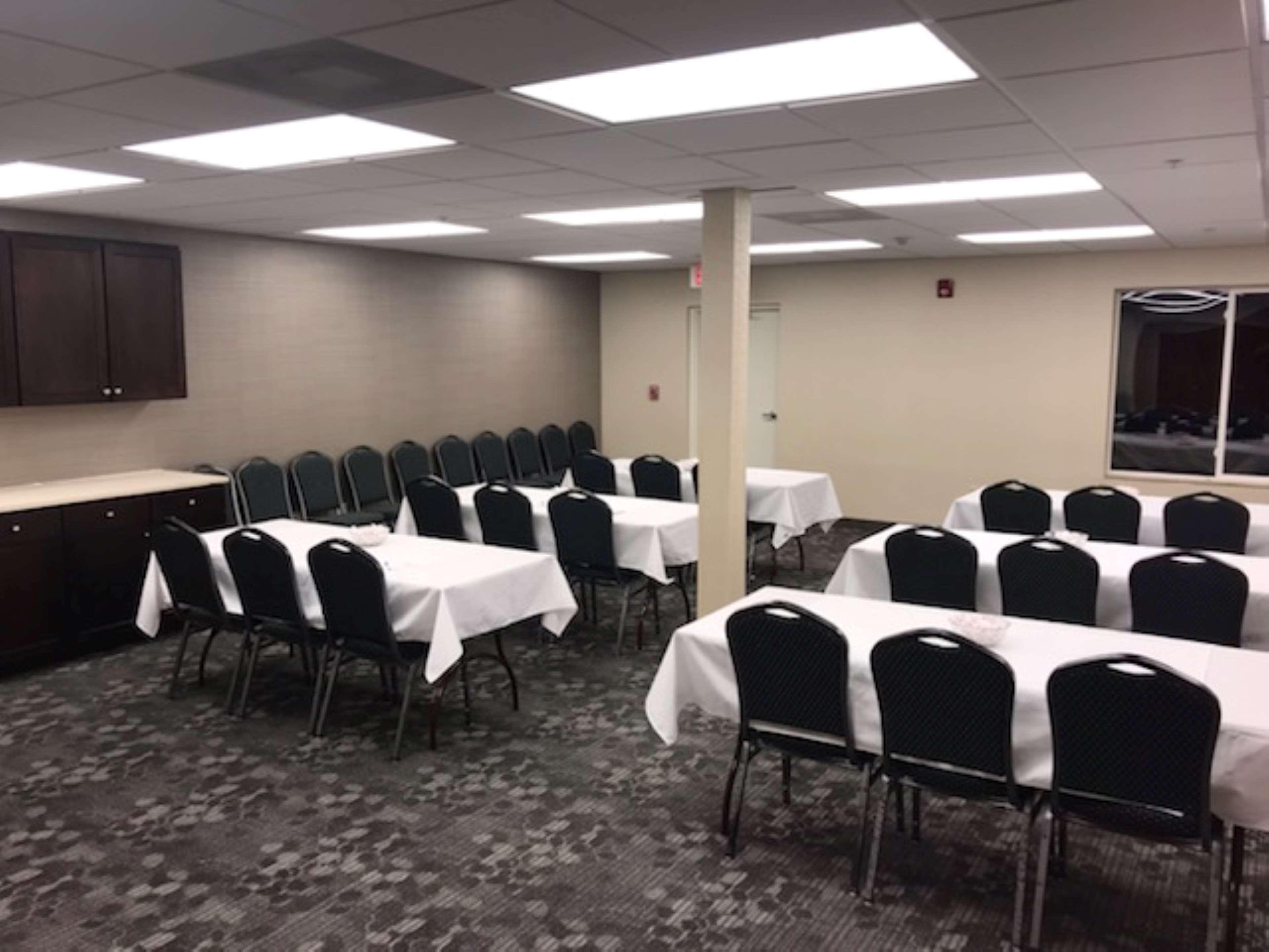Best Western Dothan Inn & Suites Екстер'єр фото