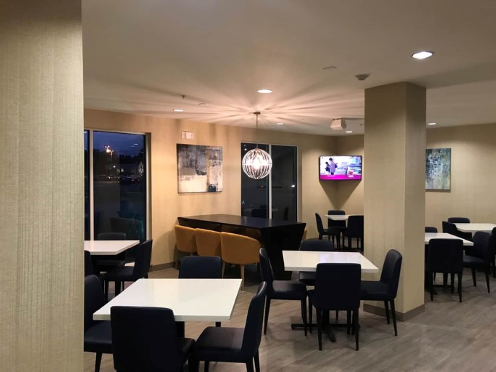 Best Western Dothan Inn & Suites Екстер'єр фото
